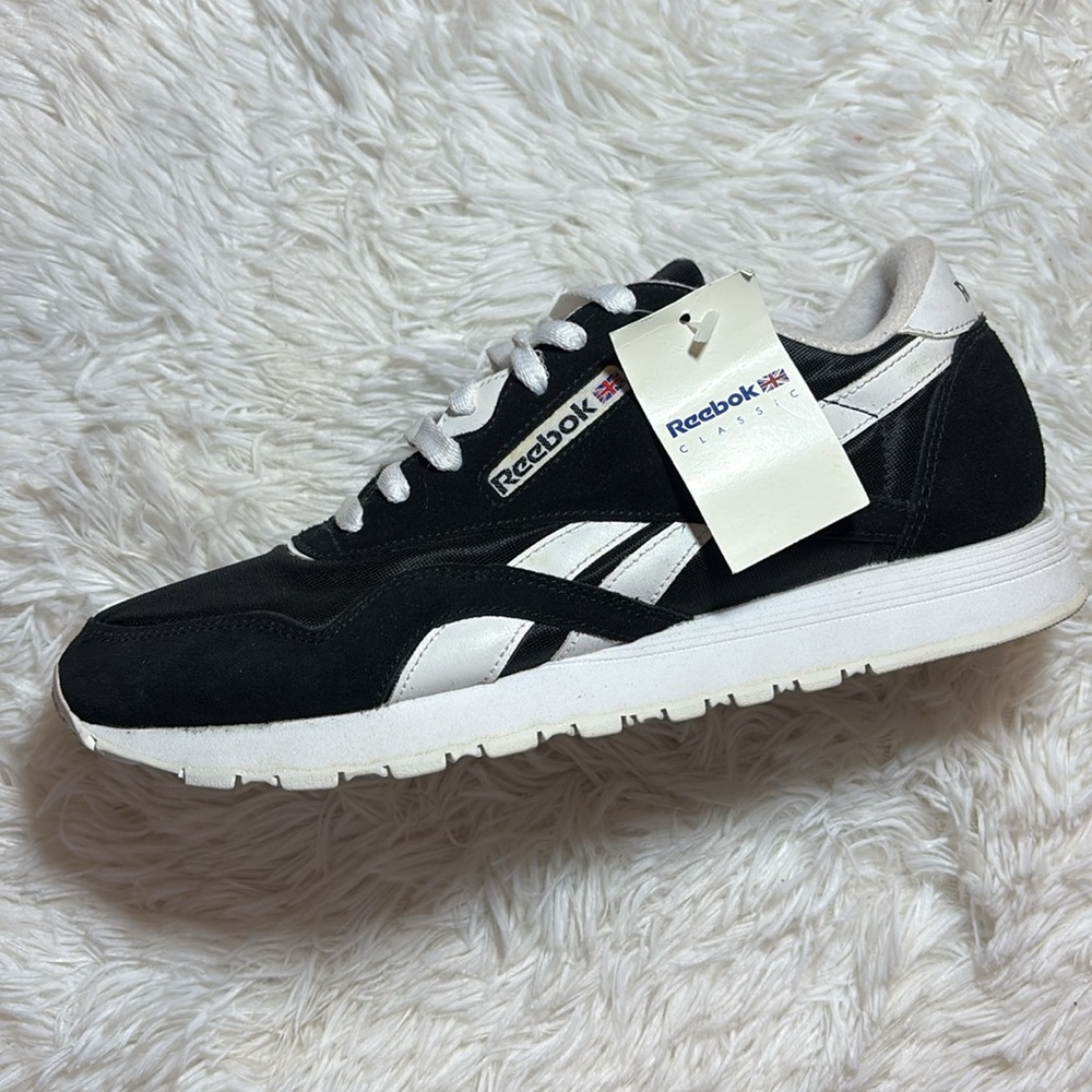 Reebok Classic Nylon - Picture 8 of 11